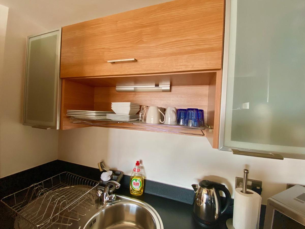 Leeds Dock Apartment Exterior photo